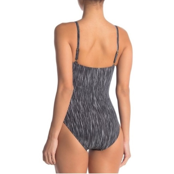 La Blanca Ripple Waves Sweetheart One Piece Swimsuit Black White Stripes 14 - Picture 2 of 13